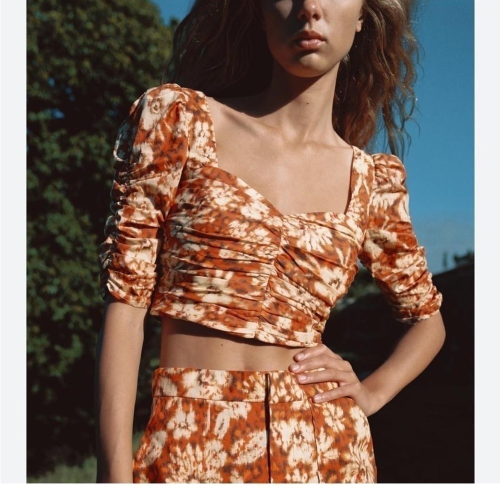 Zara Ruched Floral Crop Top Sz Medium NWT - Picture 3 of 12